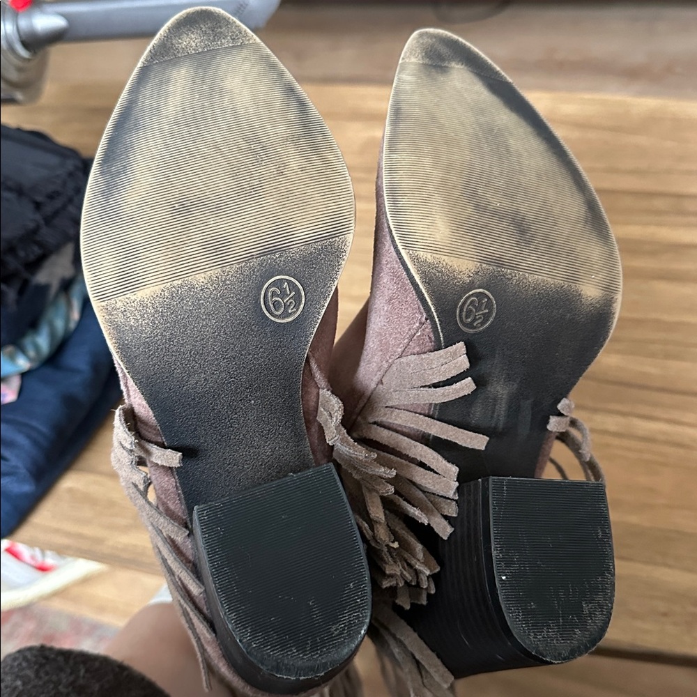 Fringe booties - Picture 6 of 6